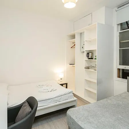 Chic & Cozy: South Kensington Studio